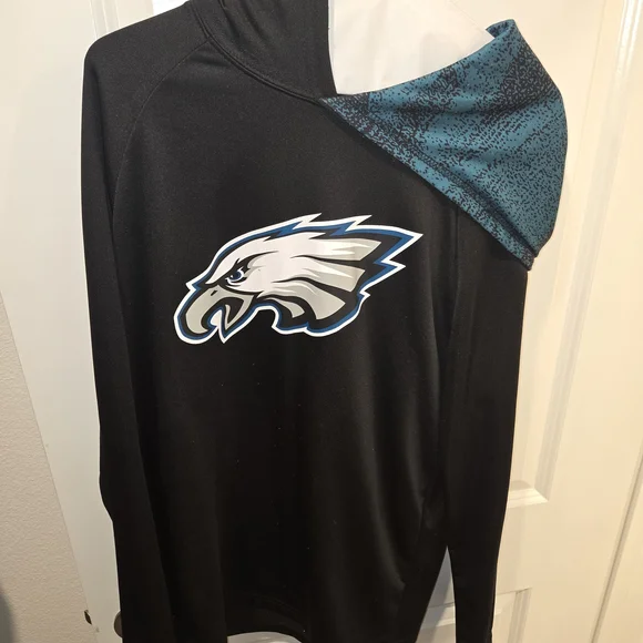 NFL Team Apparel Black Philadelphia Eagles Hoodie - Picture 1 of 2